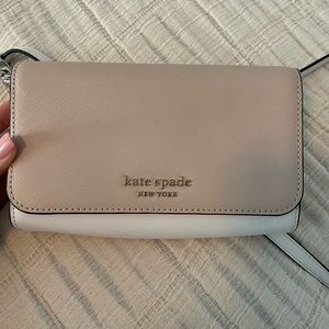 Kate Spade Crossbody purse. NWOT. Never used.